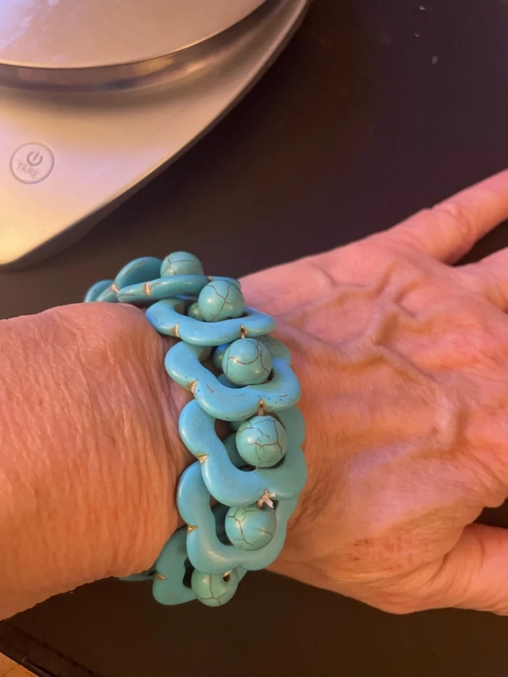 Turquoise Howlite Beaded stretch Bracelet - Women Jewelry